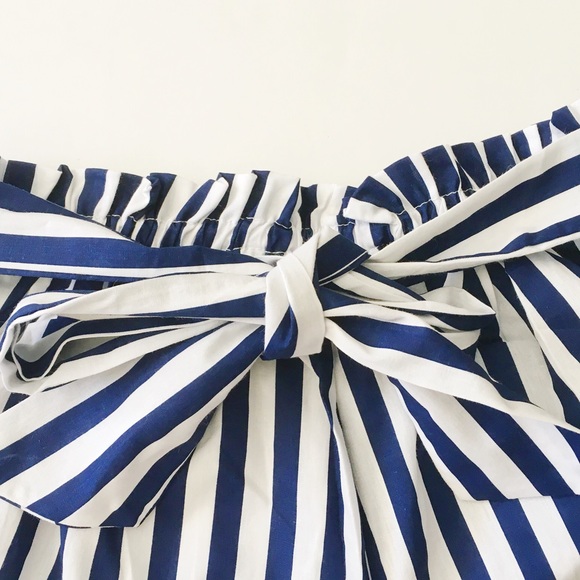 Blue and White Striped High Waisted Belted Shorts - Picture 3 of 4